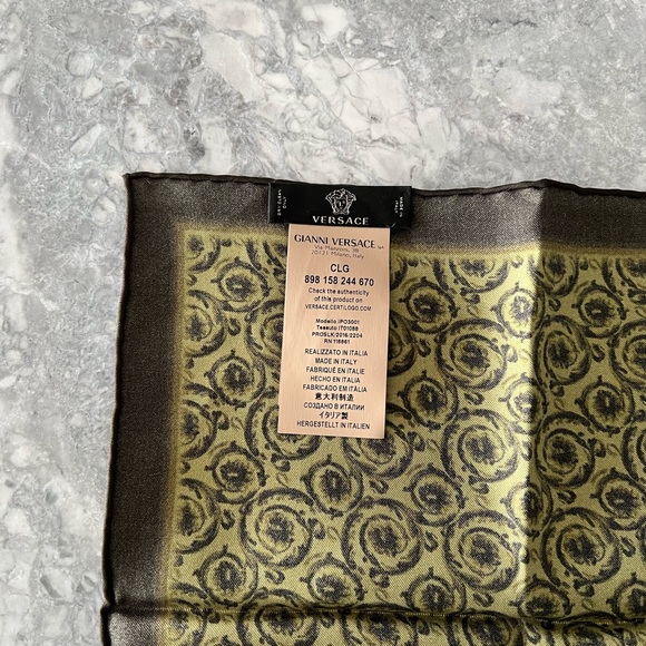 Brand New Versace Kerchief - Picture 5 of 6